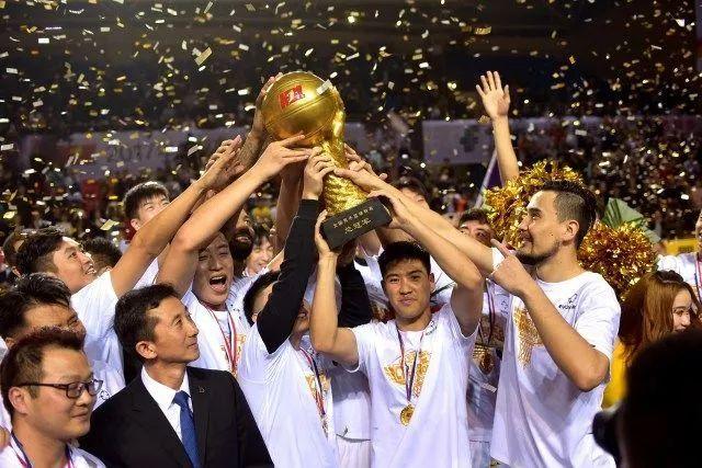 FIFPRO评选2024年度最佳阵容 梅西C罗姆巴佩在列